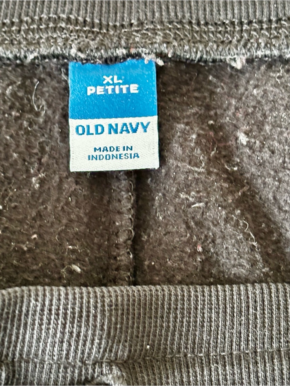 Old Navy Mid-Rise Vintage Fleece Joggers Black Size XL Petite - Picture 3 of 5